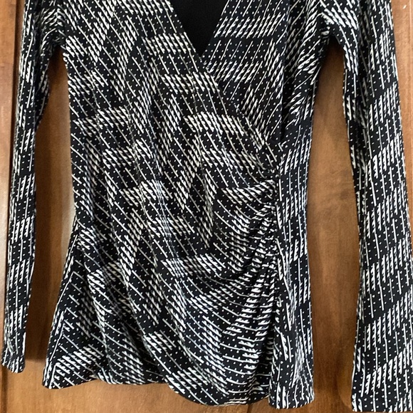 White House black market top - Picture 2 of 7